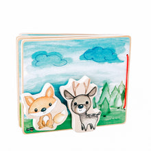 Laden Sie das Bild in den Galerie-Viewer, Bilderbuch aus Holz, interaktiv