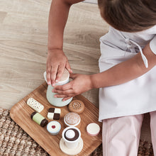 Laden Sie das Bild in den Galerie-Viewer, Schwedisches Gebäck