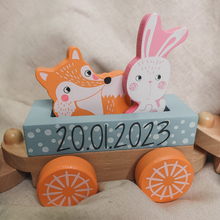 Laden Sie das Bild in den Galerie-Viewer, Holzzug Pastell