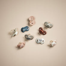 Laden Sie das Bild in den Galerie-Viewer, Schnuller 3+ Monate | Verschiedene Designs