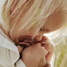 Laden Sie das Bild in den Galerie-Viewer, Bambus-Schnuller Naturkautschuk 3+ Monate